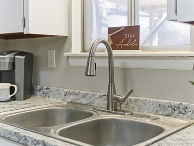 Move-in ready! This well-maintained 3-bedroom, 1-bath home