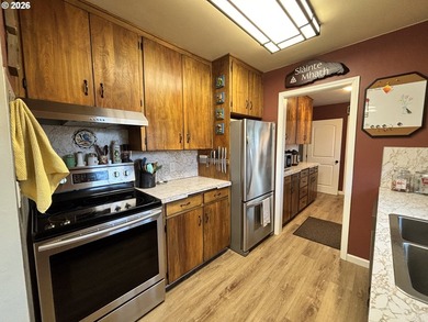 Welcome home to this beautifully maintained 1969 charmer - photo 12