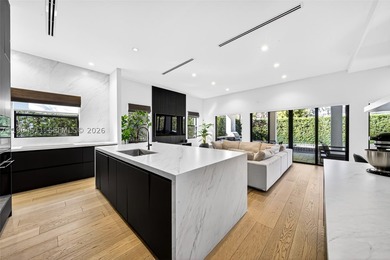 Located in the coveted High Pines, this fully renovated - photo 15