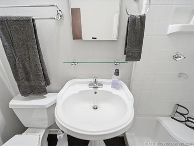 Move-in ready! This well-maintained 3-bedroom, 1-bath home