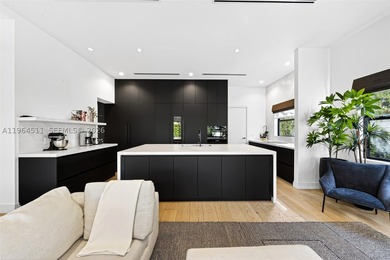 Located in the coveted High Pines, this fully renovated - photo 18
