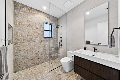 Located in the coveted High Pines, this fully renovated - photo 20