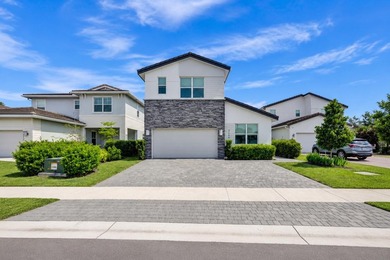 Welcome to this beautifully upgraded waterfront residence in - photo 2