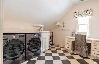 Enjoy the heirloom-quality finishes of this tasteful brick home - photo 27