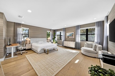 Located in the coveted High Pines, this fully renovated - photo 32