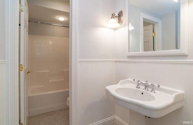Enjoy the heirloom-quality finishes of this tasteful brick home - photo 36