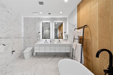 Located in the coveted High Pines, this fully renovated - photo 37
