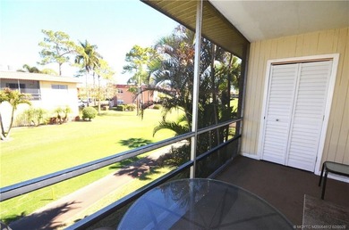Wow! Act fast! FURNISHED, 2/2, corner unit, light & bright & - photo 11