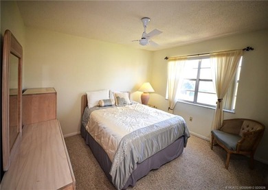 Wow! Act fast! FURNISHED, 2/2, corner unit, light & bright & - photo 17