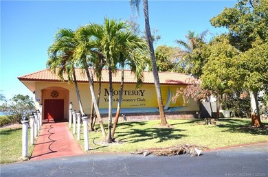 Wow! Act fast! FURNISHED, 2/2, corner unit, light & bright & - photo 18