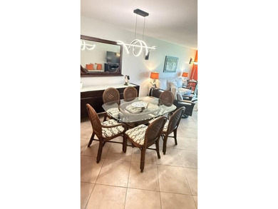 Stunning corner garden apartment completely updated, partially - photo 18