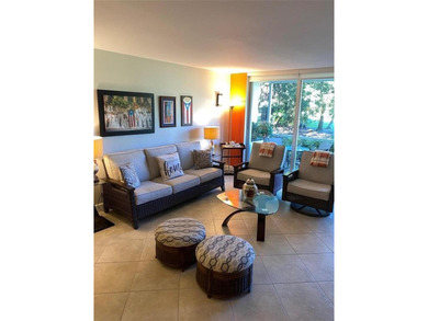 Stunning corner garden apartment completely updated, partially - photo 19