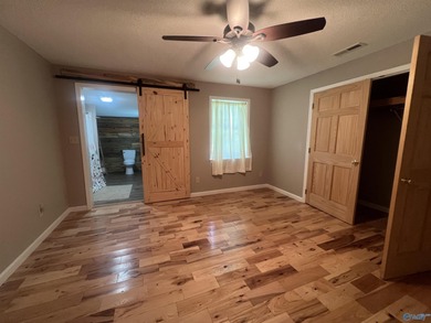 Charming lakefront 2 bedroom / 2 bath home in Cedar Bluff, AL - photo 21