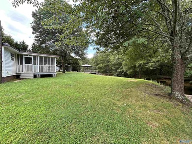 Charming lakefront 2 bedroom / 2 bath home in Cedar Bluff, AL - photo 37