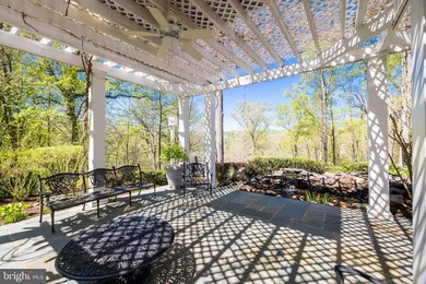 Breathtaking river views with access for fishing and - photo 53