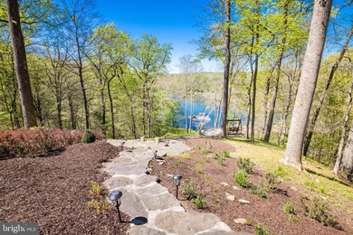 Breathtaking river views with access for fishing and - photo 56