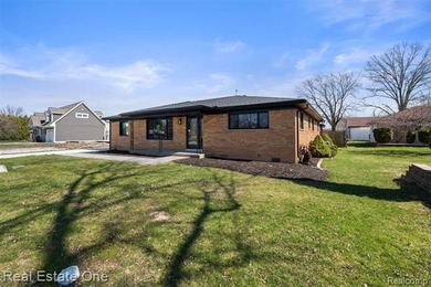 Everything is NEW in this beautifully renovated full brick ranch - photo 3