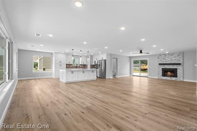 Everything is NEW in this beautifully renovated full brick ranch - photo 8
