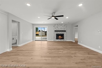 Everything is NEW in this beautifully renovated full brick ranch - photo 10