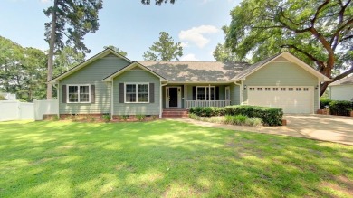Lake Home For Sale in Ochlocknee, Georgia