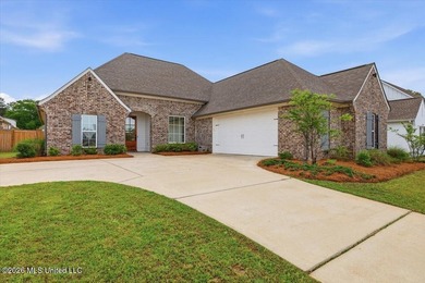 Welcome to this beautiful 4 bedroom, 3 bathroom home located in - photo 2