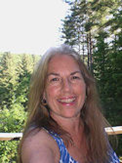 MaryEllen Charles with ADK Realty in NY advertising on LakeHouse.com