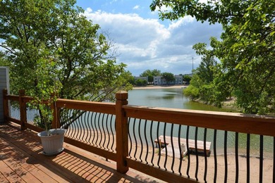 Welcome to lake life fun at Sandpiper Bay! This spacious - photo 22