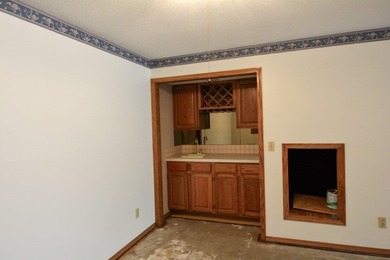 Welcome to lake life fun at Sandpiper Bay! This spacious - photo 29