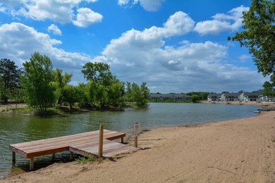 Welcome to lake life fun at Sandpiper Bay! This spacious - photo 31