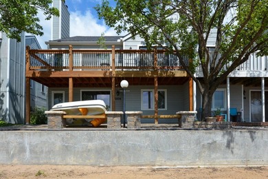 Welcome to lake life fun at Sandpiper Bay! This spacious - photo 32