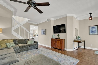 Impeccable 3 BR / 2.5 BA / 2 car garage duplex townhome - photo 5