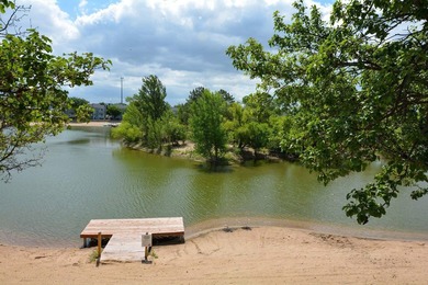 Welcome to lake life fun at Sandpiper Bay! This spacious - photo 36