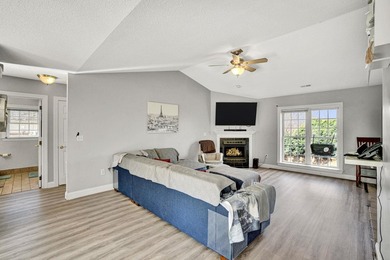 Welcome to 210 Amy Street in Lyman, South Carolina. This - photo 11