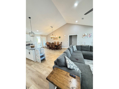 Beautiful Baymeadows Home on the Canal Enjoy waterfront living - photo 14