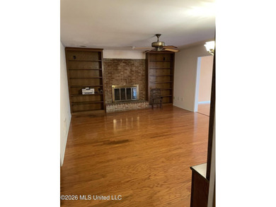 Great opportunity to own a beautiful, spacious home with an - photo 7