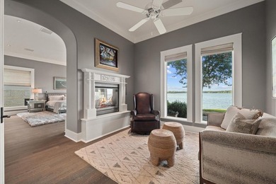 Luxury & Location! Are you hunting the absolutely incredible - photo 20