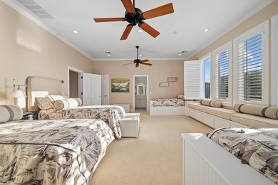 Luxury & Location! Are you hunting the absolutely incredible - photo 29