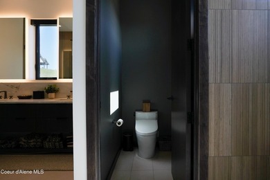Contemporary mountain modern home FULLY FURNISHED by RH, located - photo 31