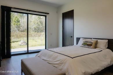 Contemporary mountain modern home FULLY FURNISHED by RH, located - photo 34