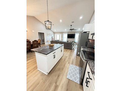 Beautiful Baymeadows Home on the Canal Enjoy waterfront living - photo 41