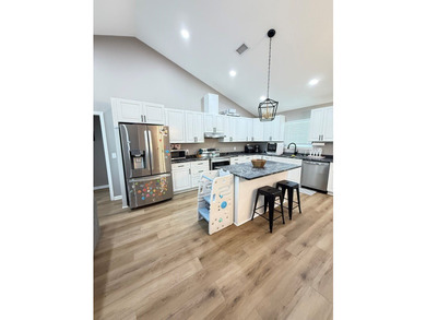 Beautiful Baymeadows Home on the Canal Enjoy waterfront living - photo 44