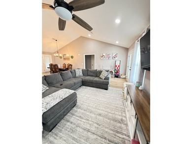 Beautiful Baymeadows Home on the Canal Enjoy waterfront living - photo 45