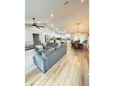 Beautiful Baymeadows Home on the Canal Enjoy waterfront living - photo 47
