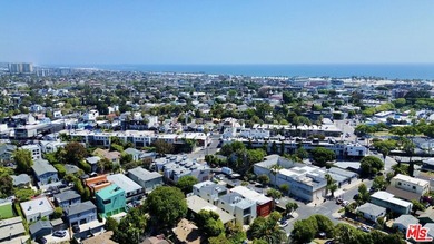 4-Plex with 6 Income Producing Units - (2) 4+2 split into 4 - photo 5