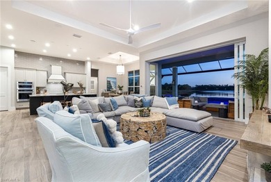 Set within the prestigious, resort-inspired community of Naples - photo 15