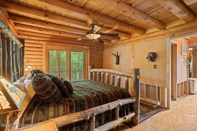 Welcome to Nola Pines! This unique property is tucked away on - photo 15