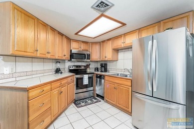 Enjoy island living at its best in this beautifully furnished - photo 21