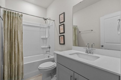 Welcome to this like-new, energy-efficient ranch home built in - photo 27