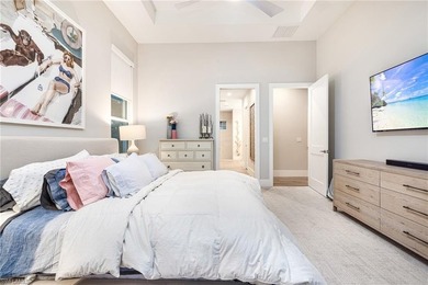 Set within the prestigious, resort-inspired community of Naples - photo 28