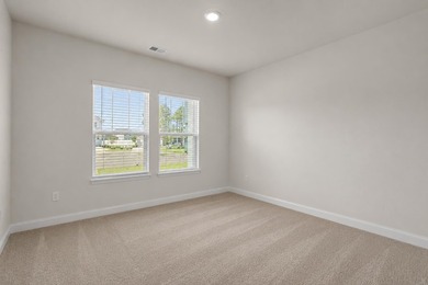 Welcome to this like-new, energy-efficient ranch home built in - photo 28